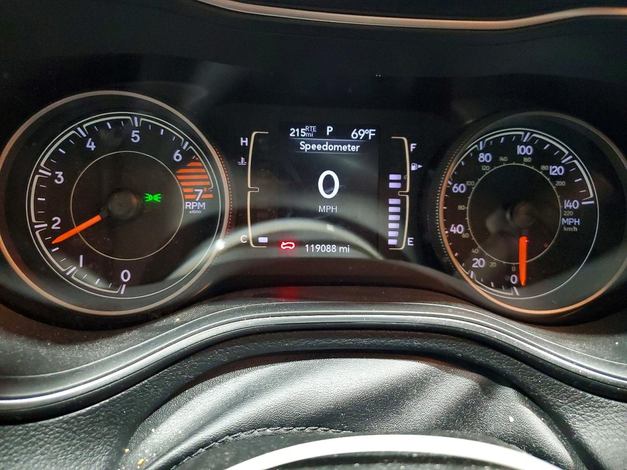 2019 JEEP CHEROKEE LATITUDE PLUS photo 17