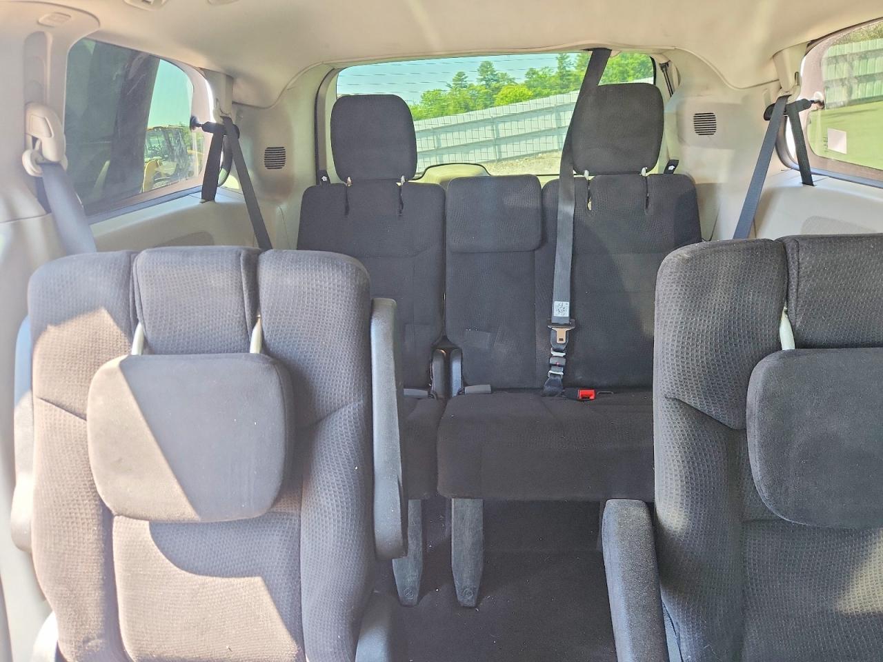 2015 DODGE GRAND CARAVAN SXT photo 28