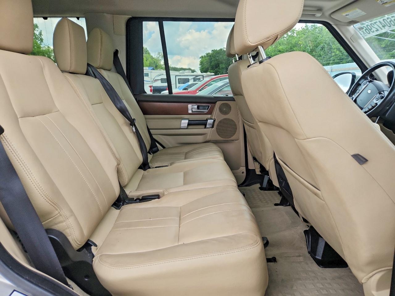 2016 LAND ROVER LR4 HSE photo 31