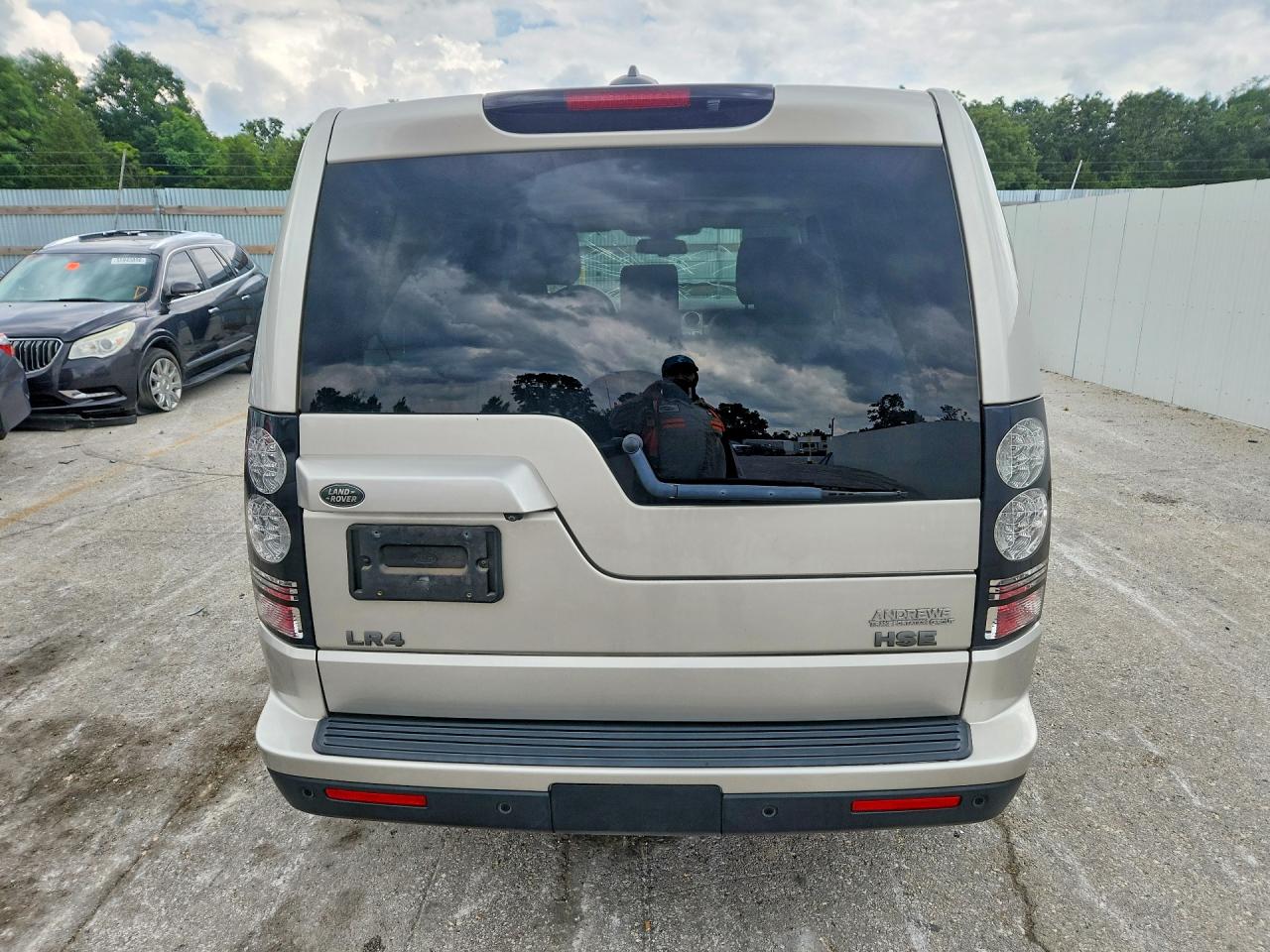 2016 LAND ROVER LR4 HSE photo 16
