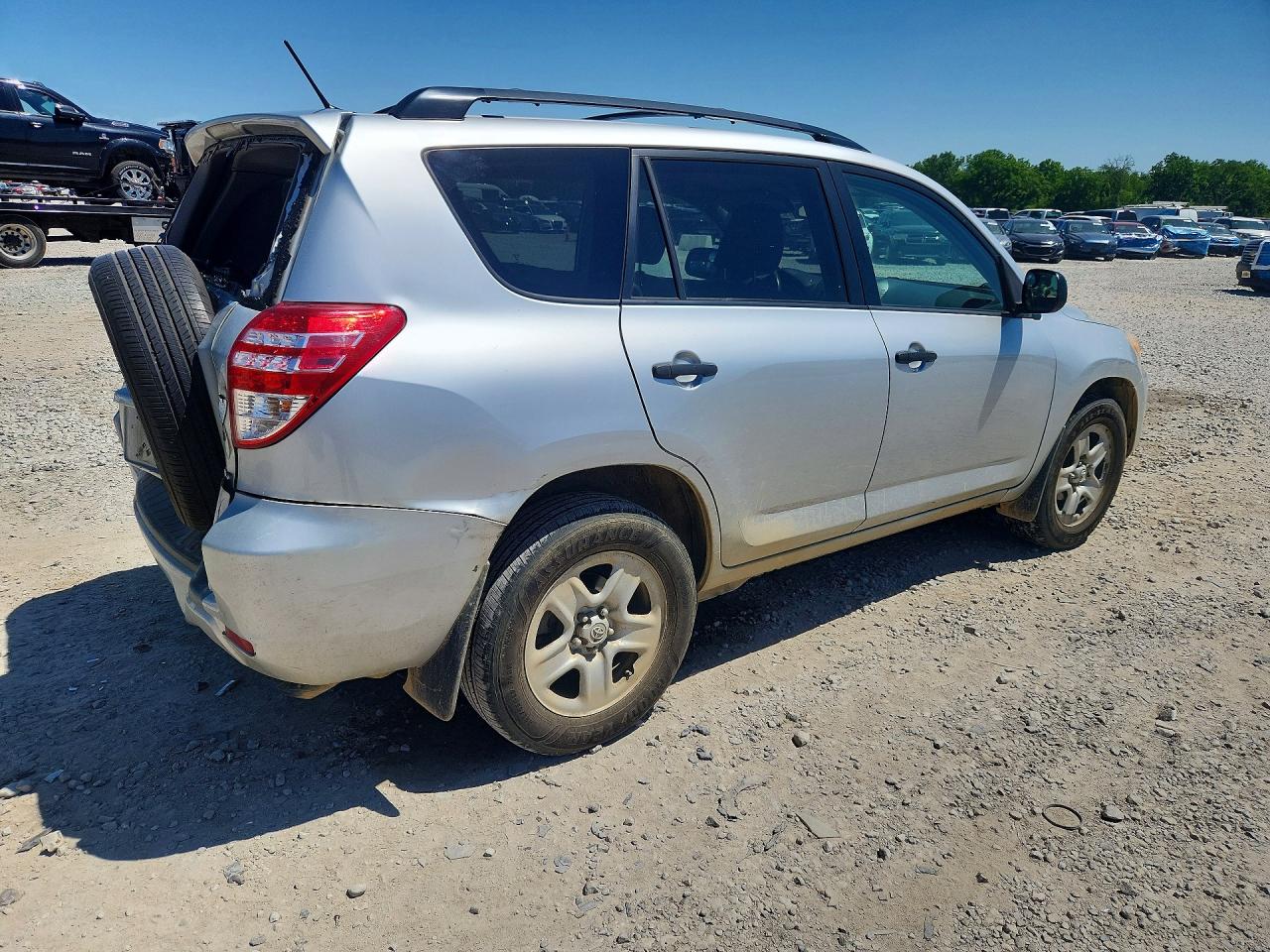 2011 TOYOTA RAV4 BASE photo 5