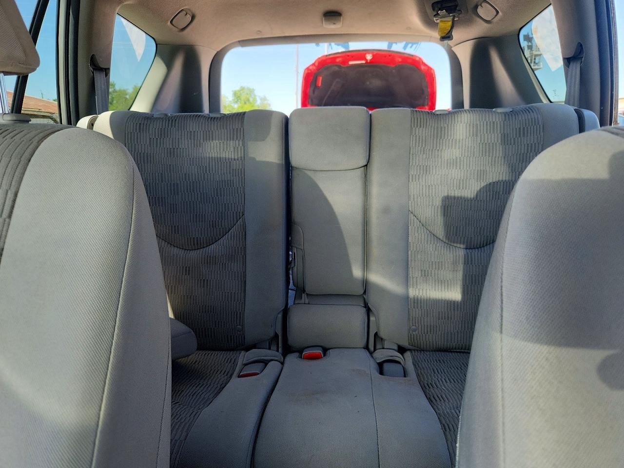 2011 TOYOTA RAV4 BASE photo 19
