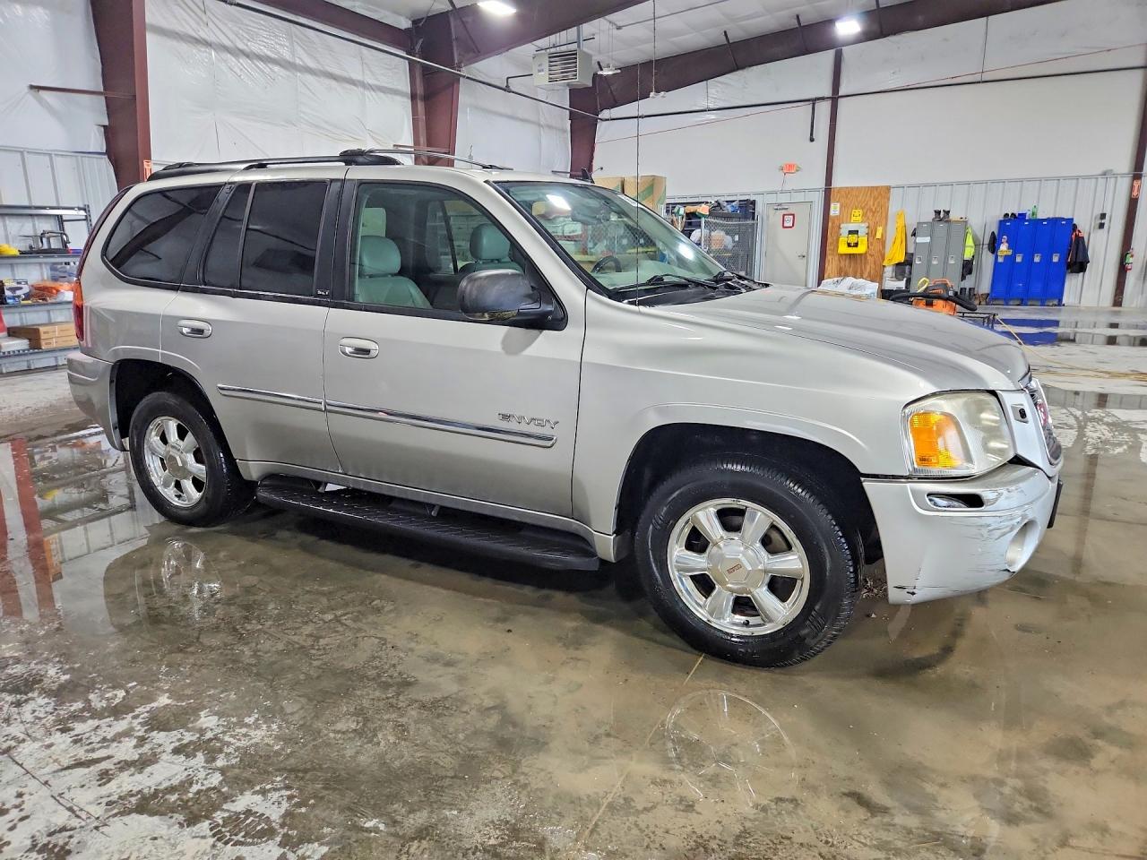 2006 GMC ENVOY photo 4