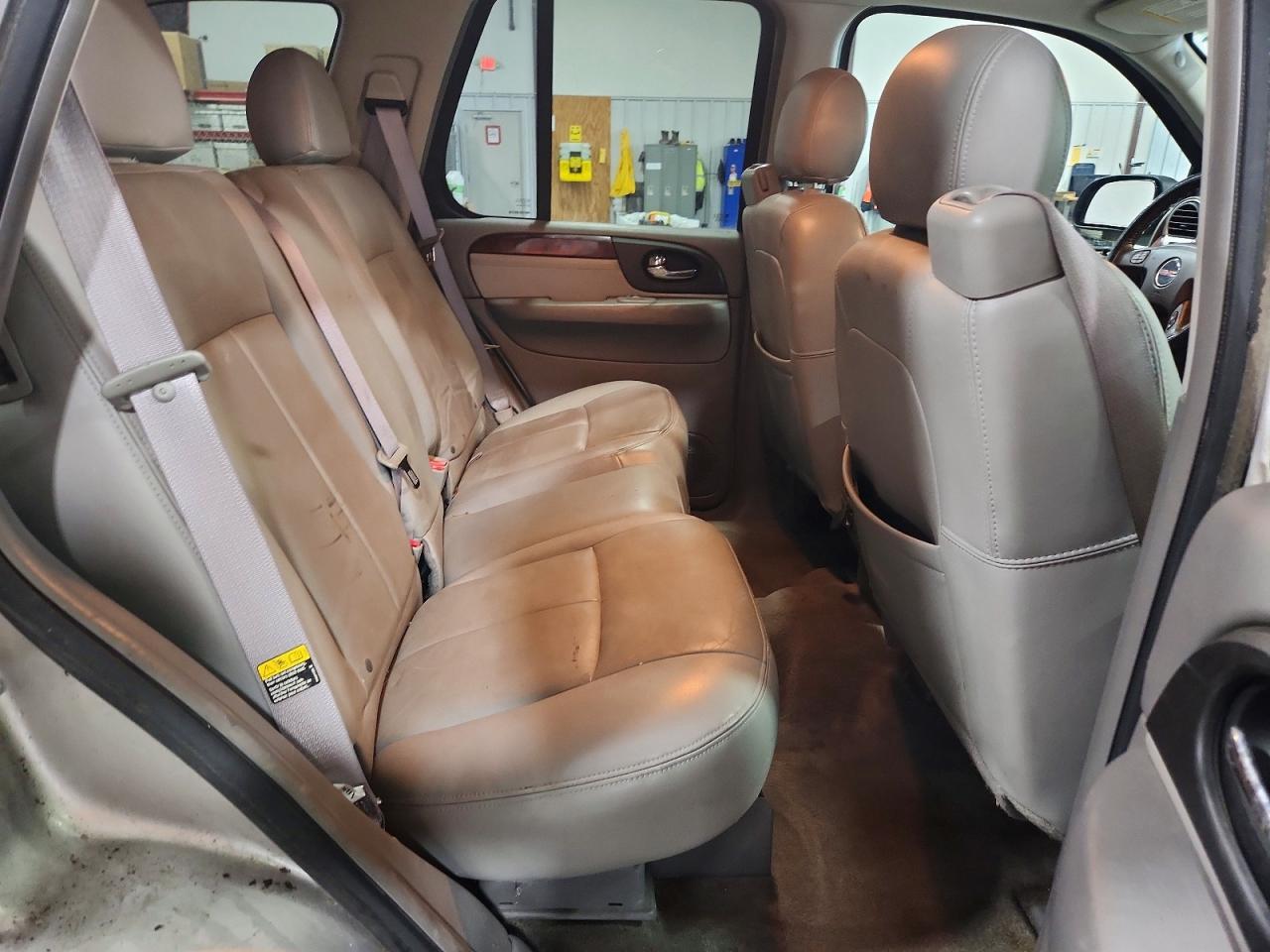 2006 GMC ENVOY photo 10