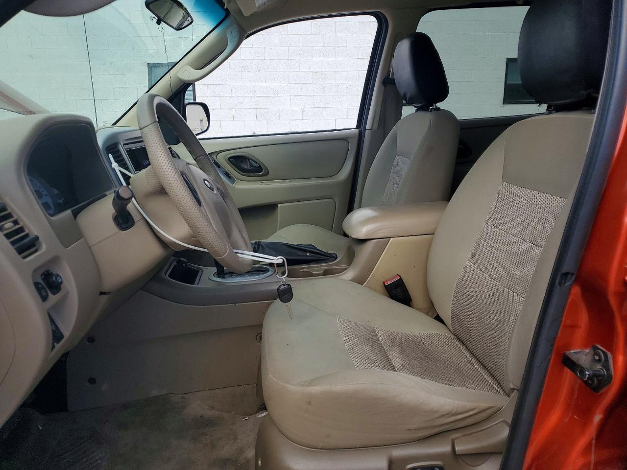 2006 FORD ESCAPE XLT photo 13