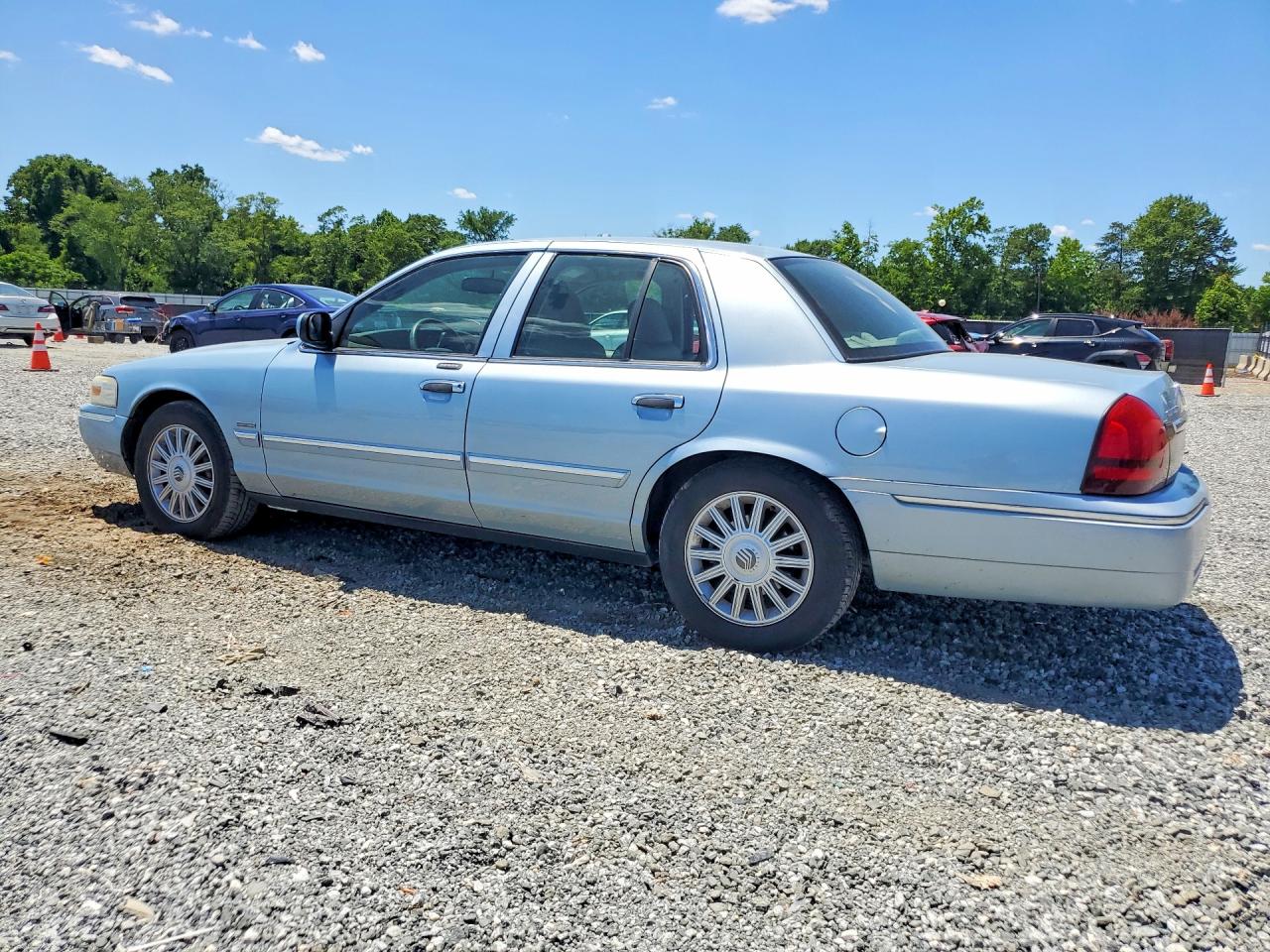 2009 MERCURY GRAND MARQUIS LS photo 4