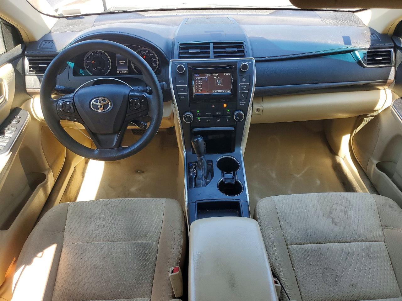 2015 TOYOTA CAMRY LE photo 15