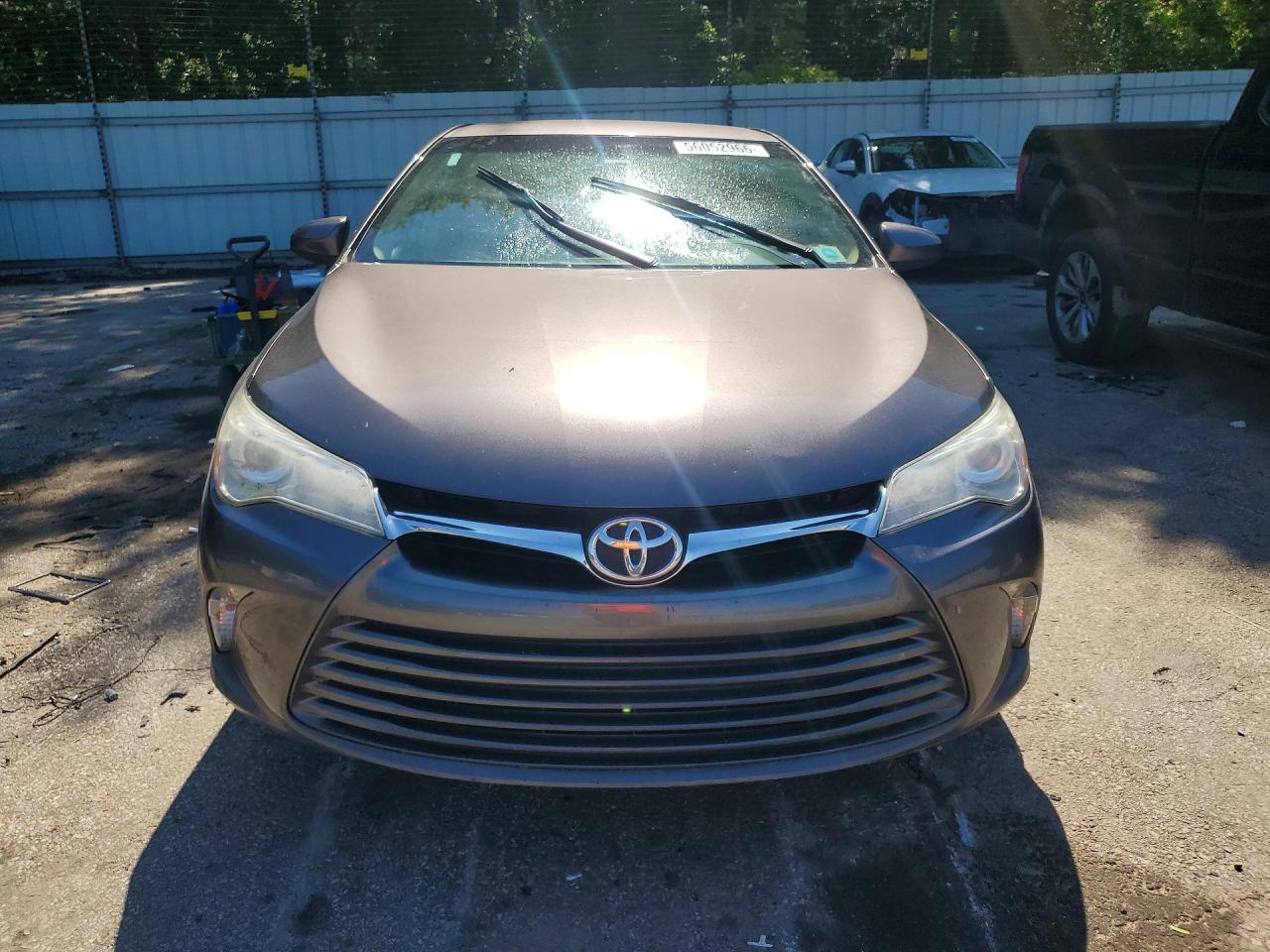 2015 TOYOTA CAMRY LE photo 9