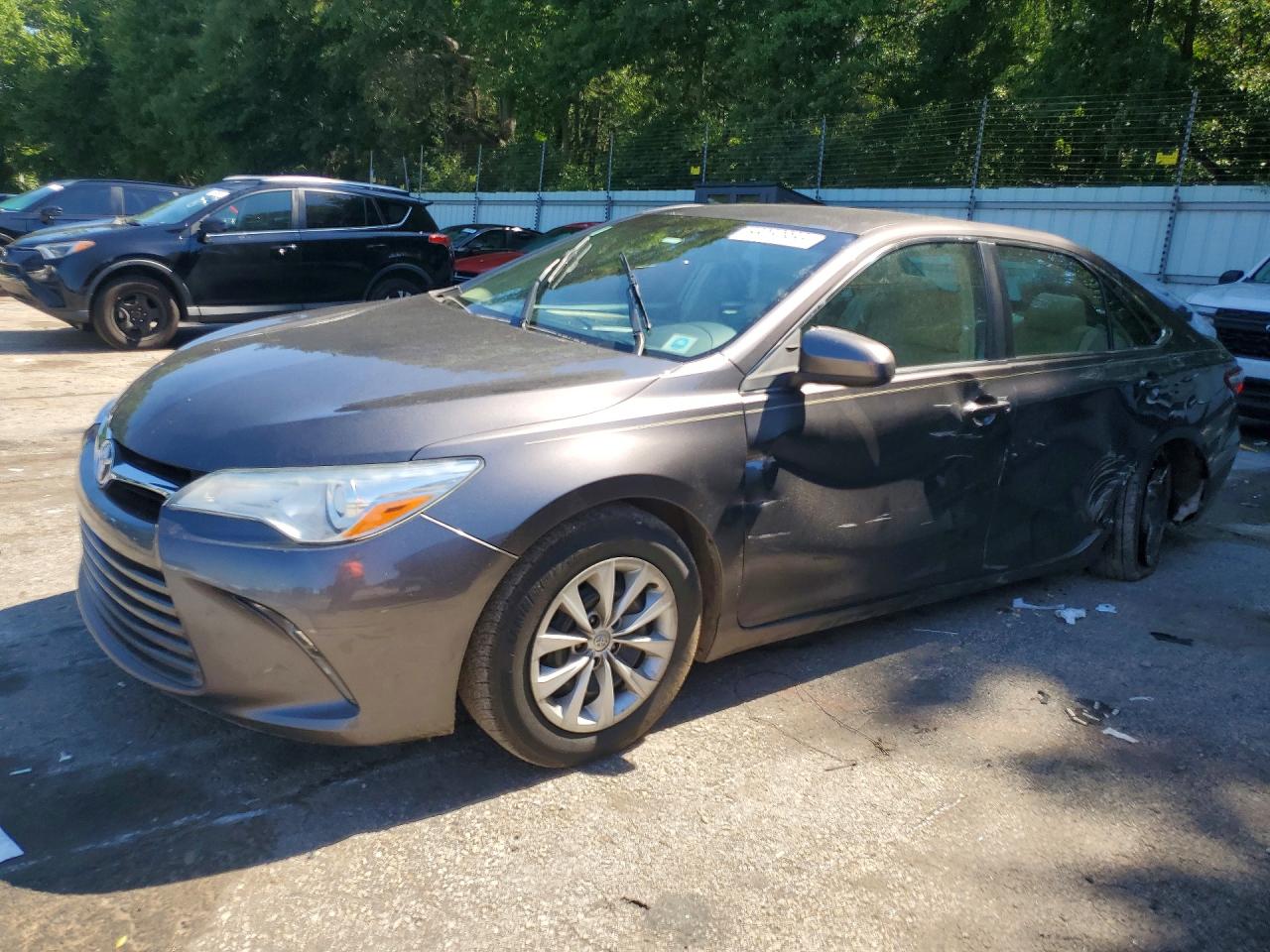 2015 TOYOTA CAMRY LE — SIDE damage — photo 1