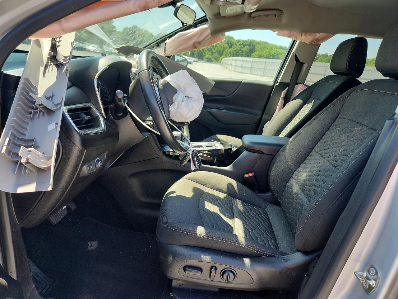 2019 CHEVROLET EQUINOX LT photo 13