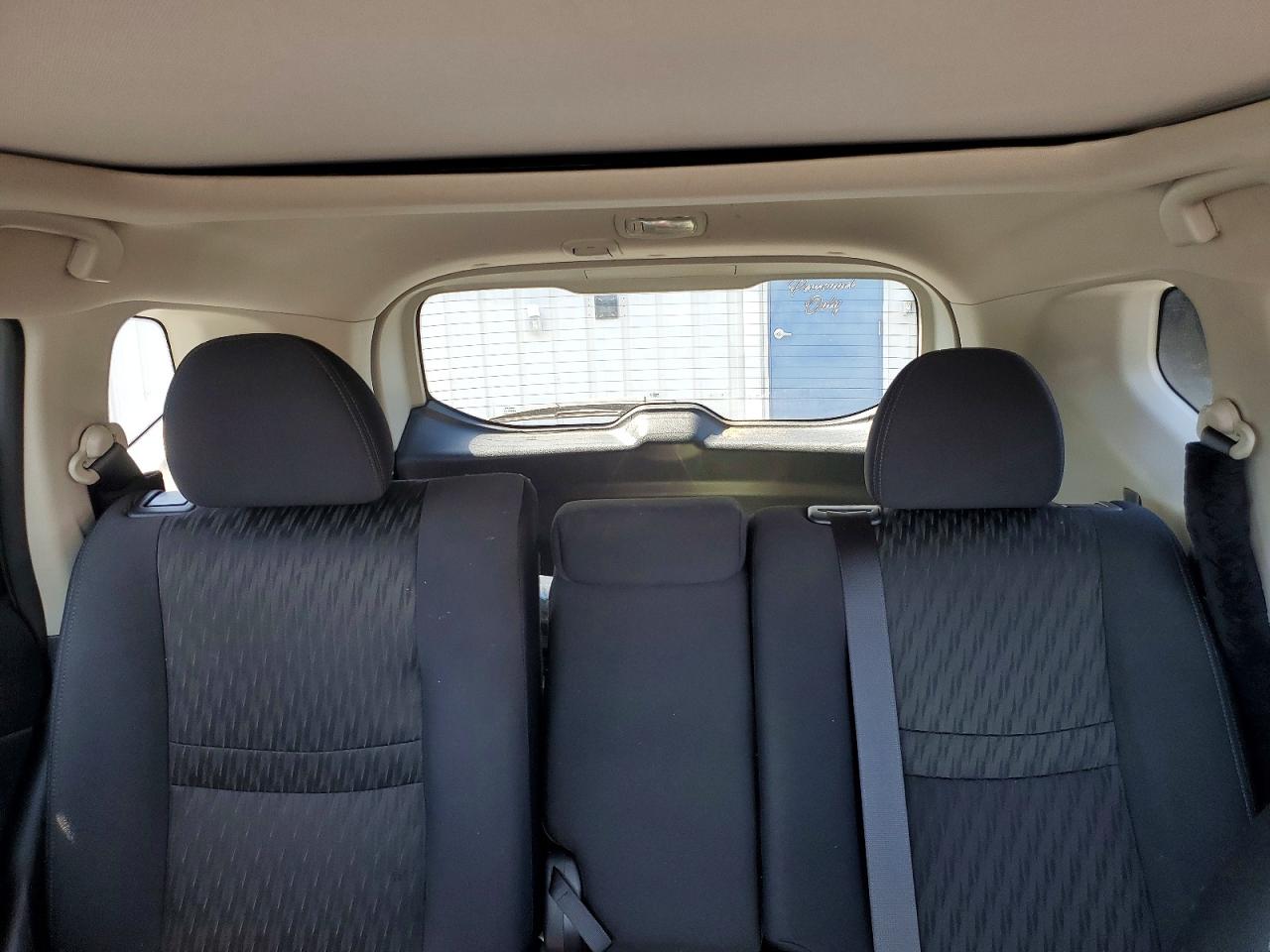 2018 NISSAN ROGUE SV photo 19