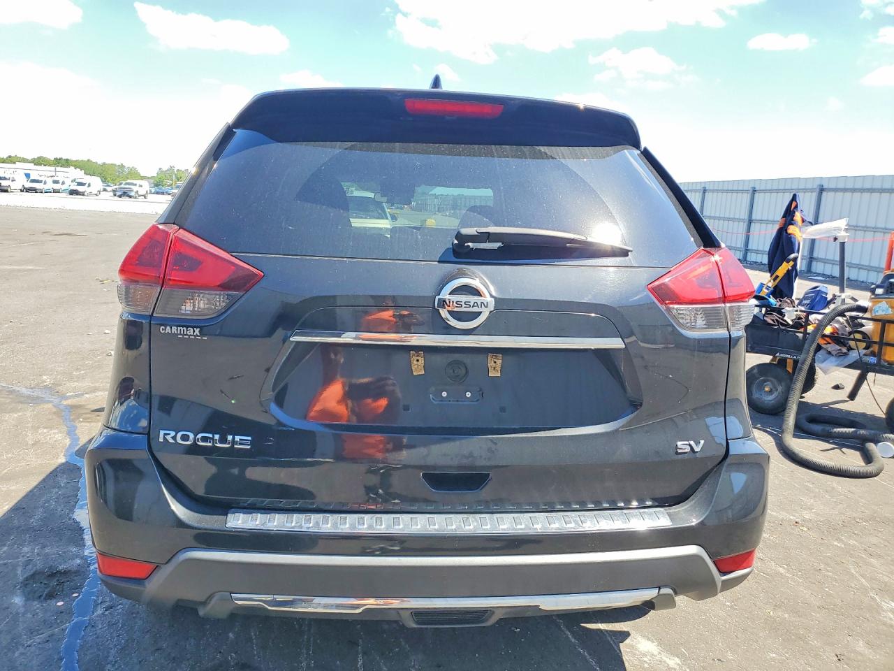 2018 NISSAN ROGUE SV photo 11