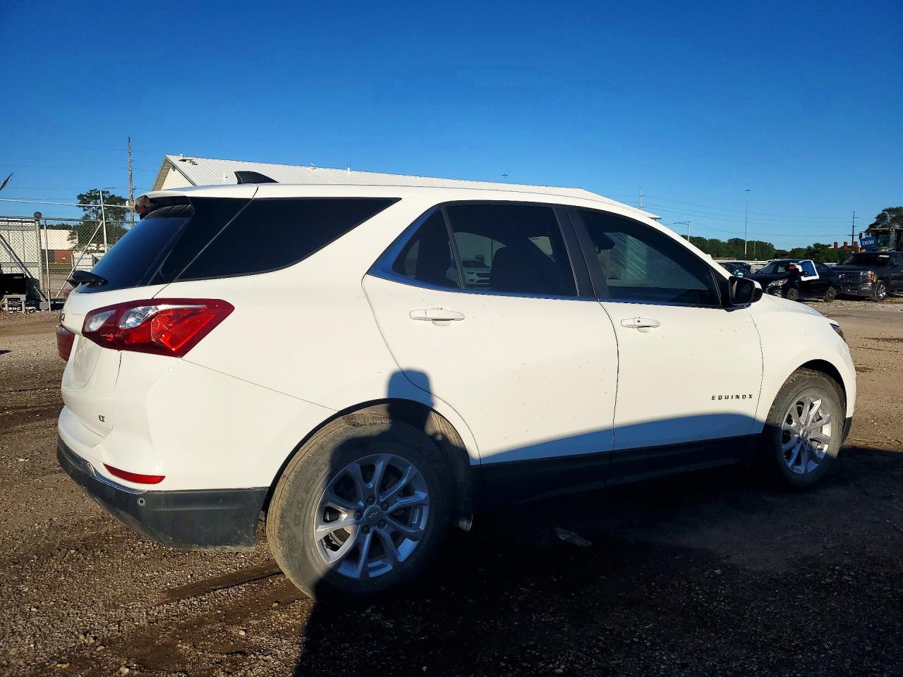 2021 CHEVROLET EQUINOX LT photo 5