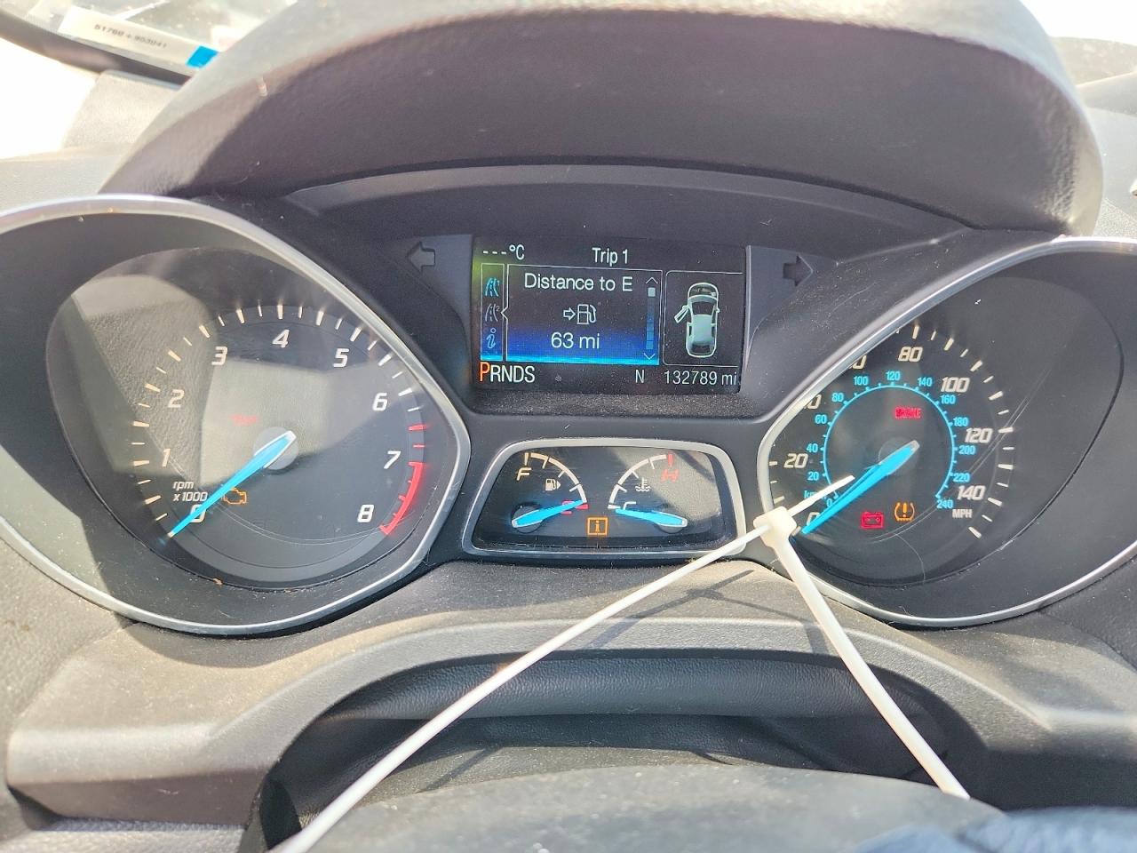 2016 FORD ESCAPE SE photo 17
