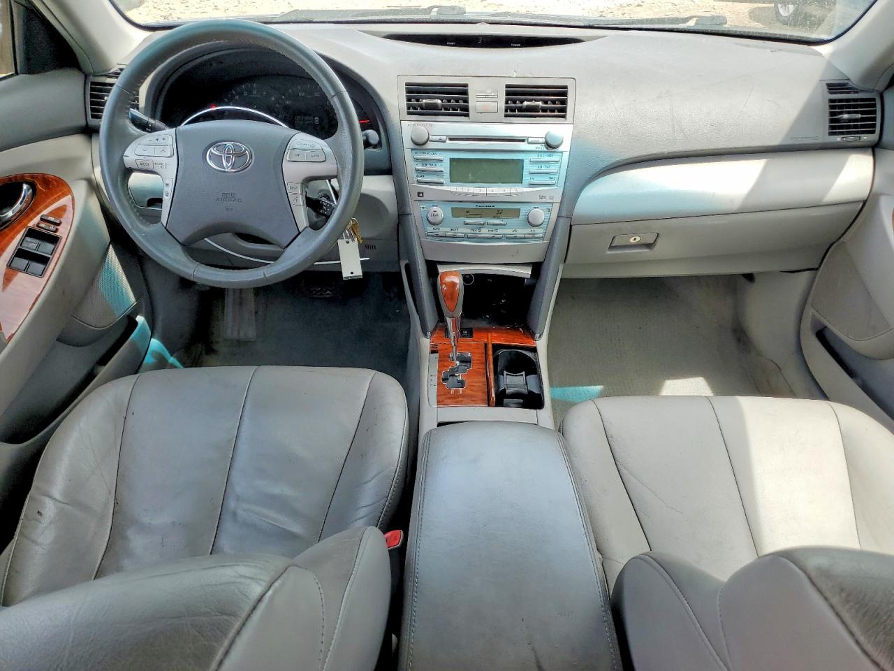 2009 TOYOTA CAMRY XLE photo 22
