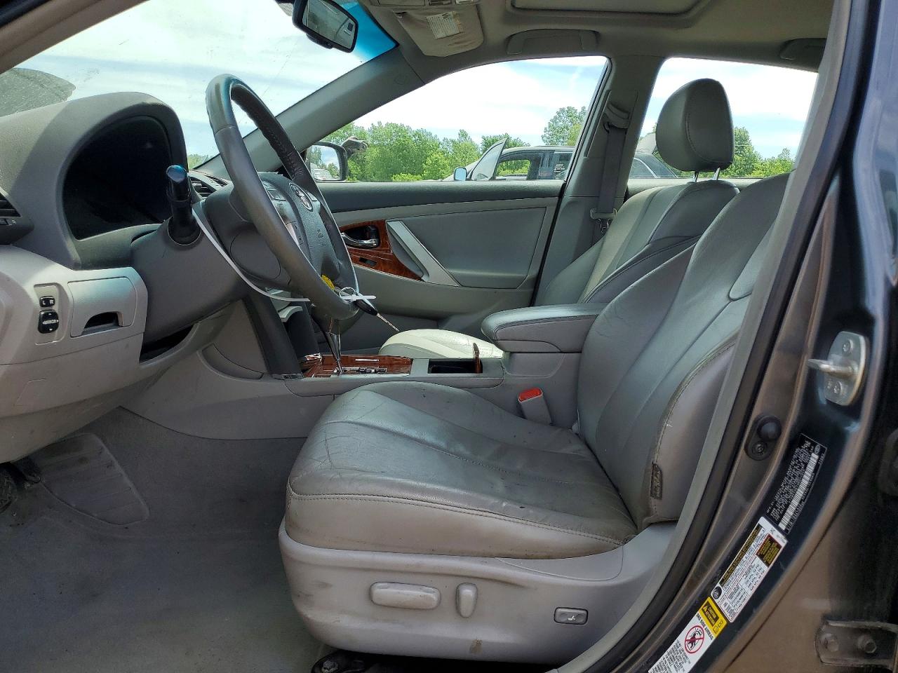 2009 TOYOTA CAMRY XLE photo 19