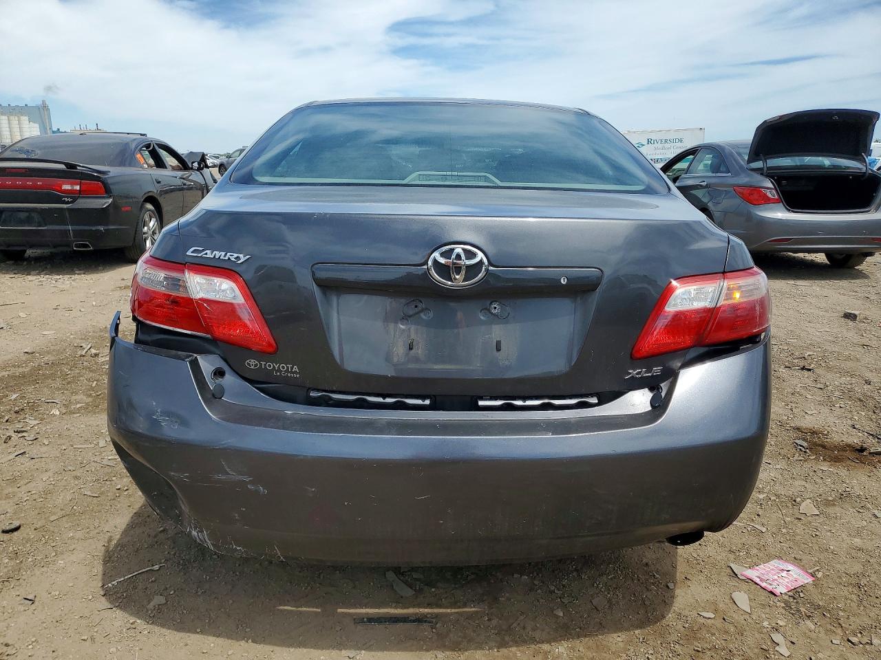 2009 TOYOTA CAMRY XLE photo 16