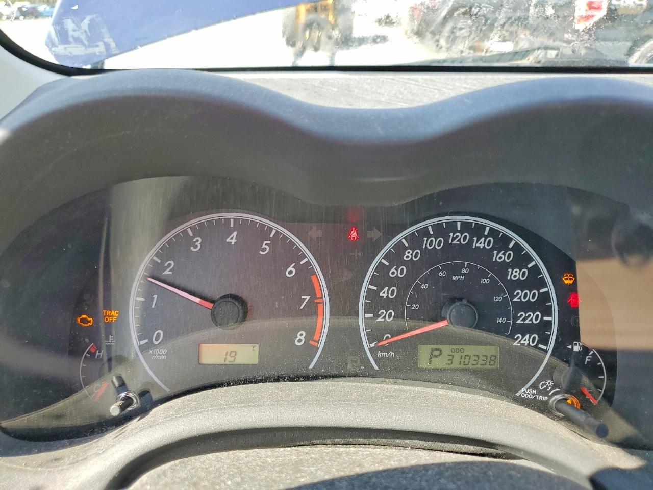 2012 TOYOTA COROLLA L photo 25