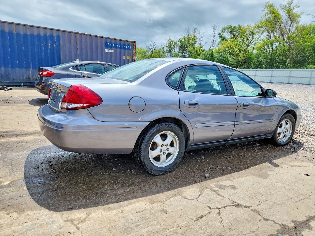 2006 FORD TAURUS SE photo 5