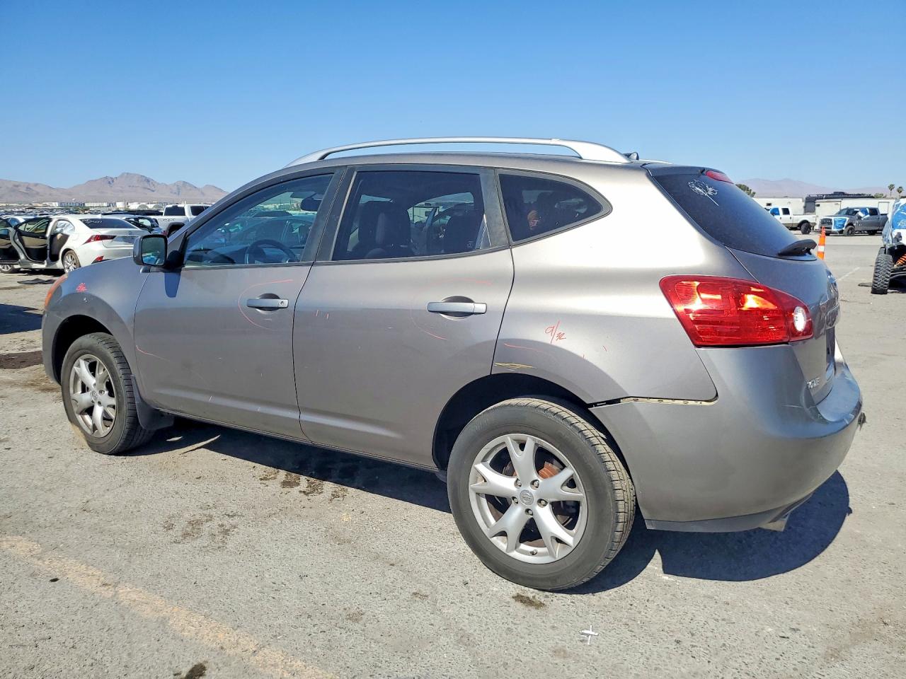 2009 NISSAN ROGUE S photo 4