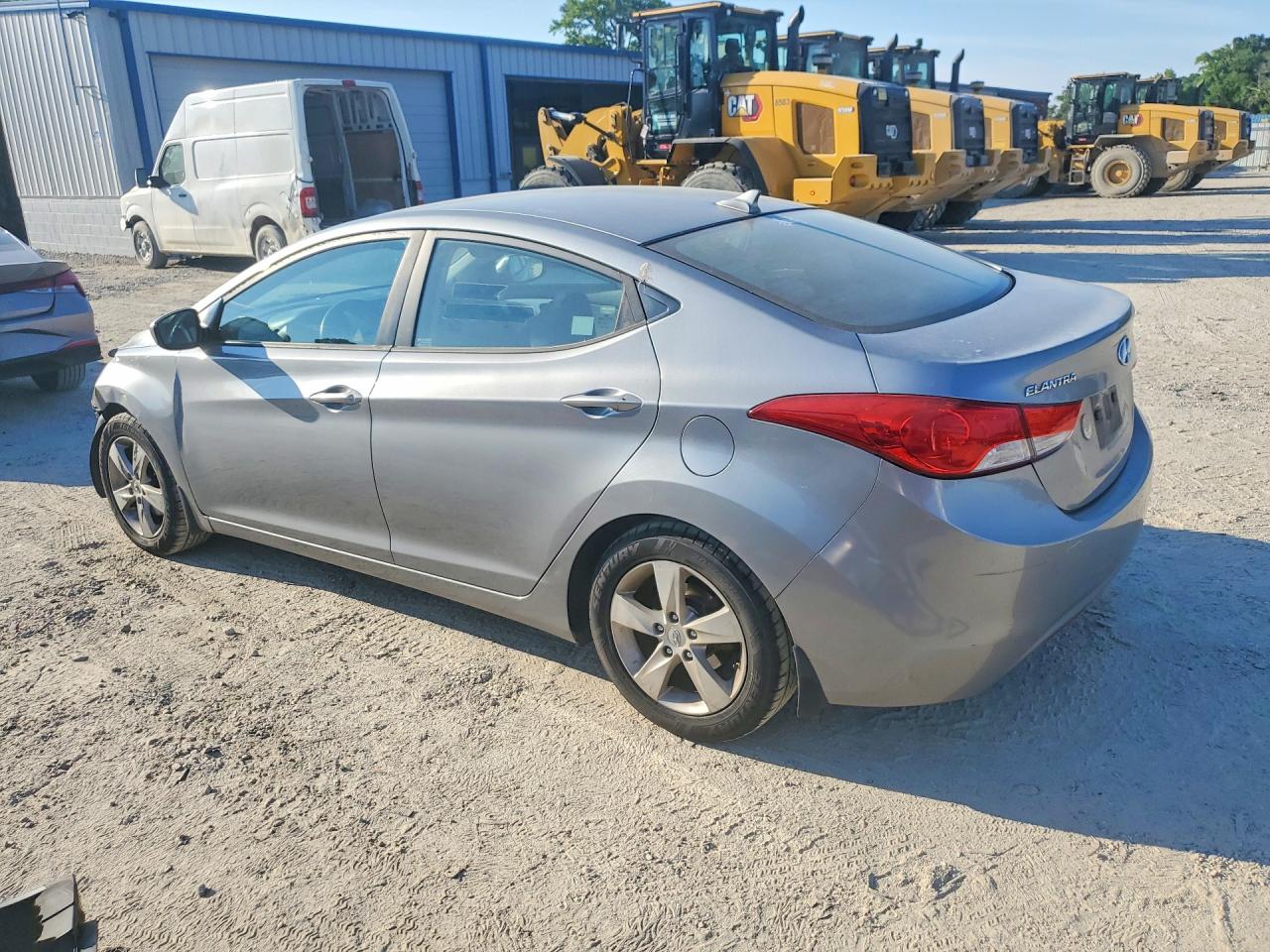 2013 HYUNDAI ELANTRA GLS photo 4