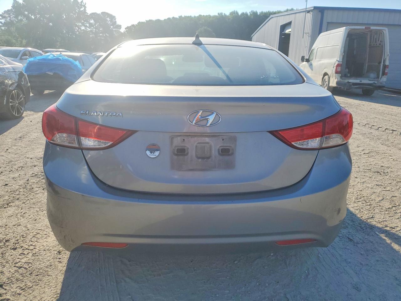 2013 HYUNDAI ELANTRA GLS photo 16