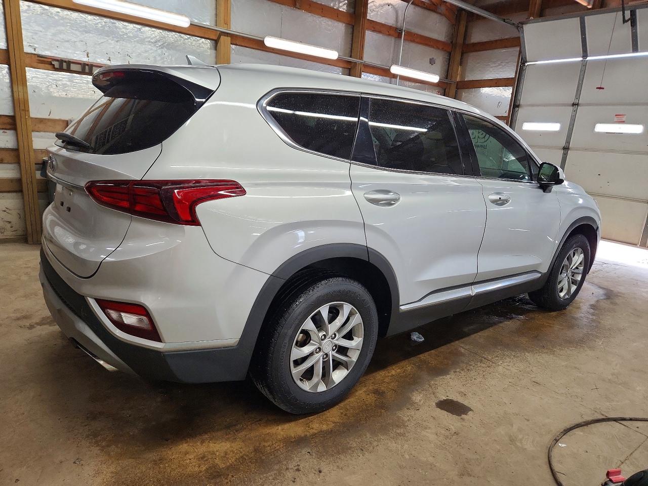 2019 HYUNDAI SANTA FE SEL 2.4L photo 5