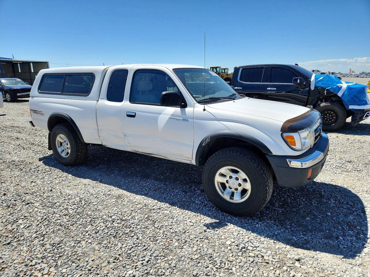 2000 TOYOTA TACOMA XTRACAB photo 10