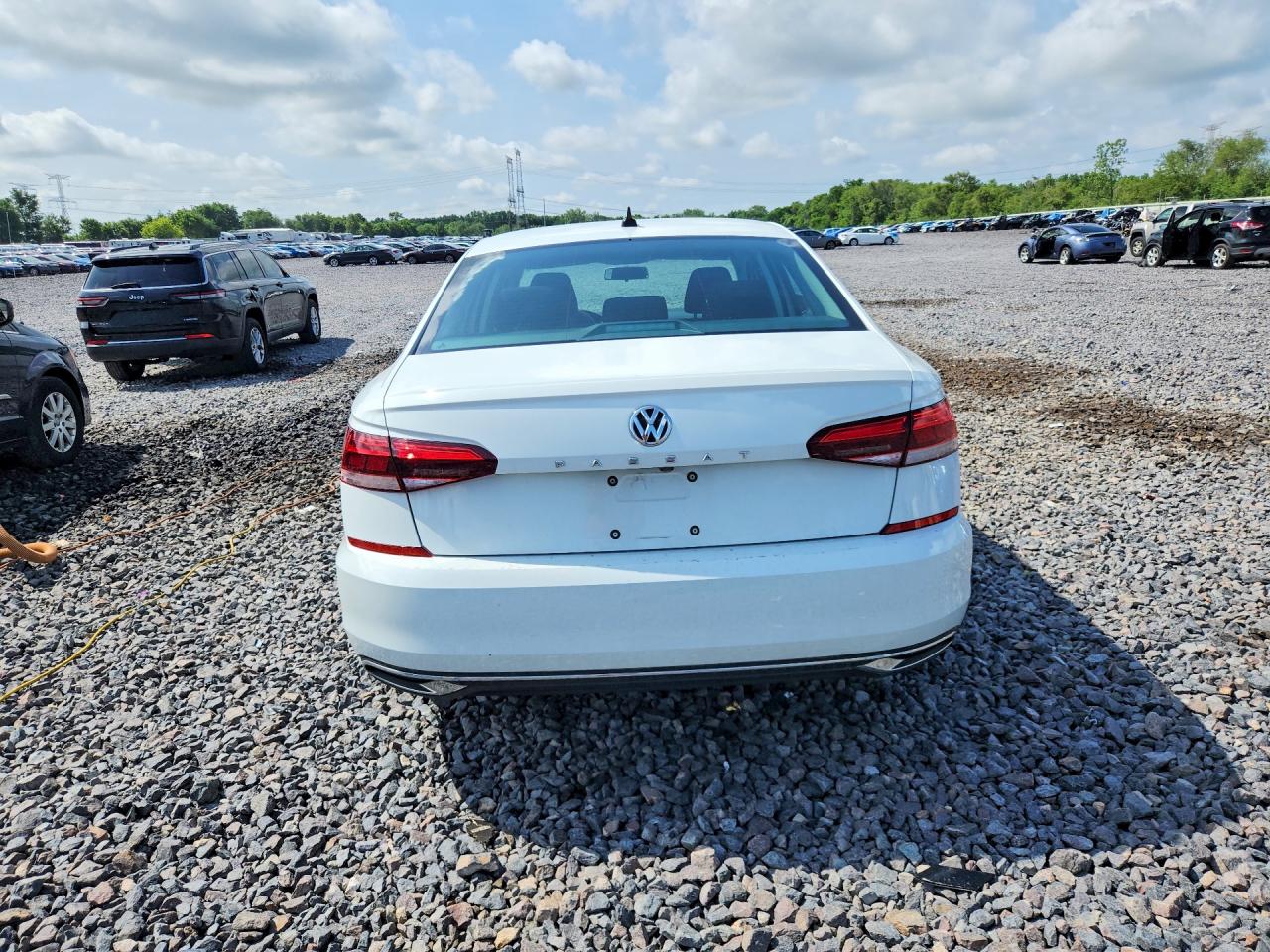 2021 VOLKSWAGEN PASSAT S photo 6