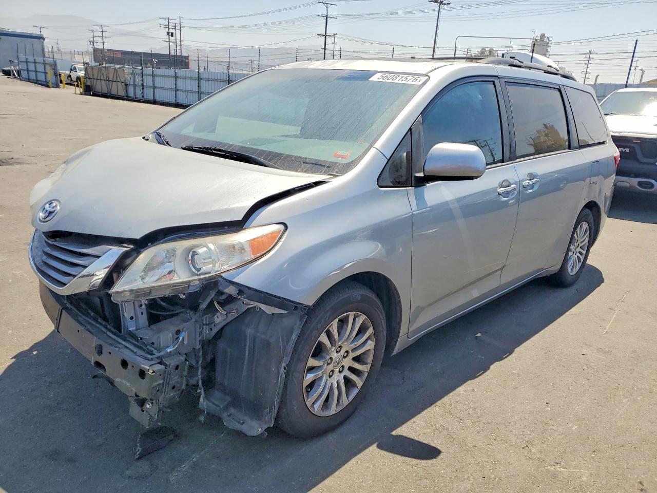 2016 TOYOTA SIENNA