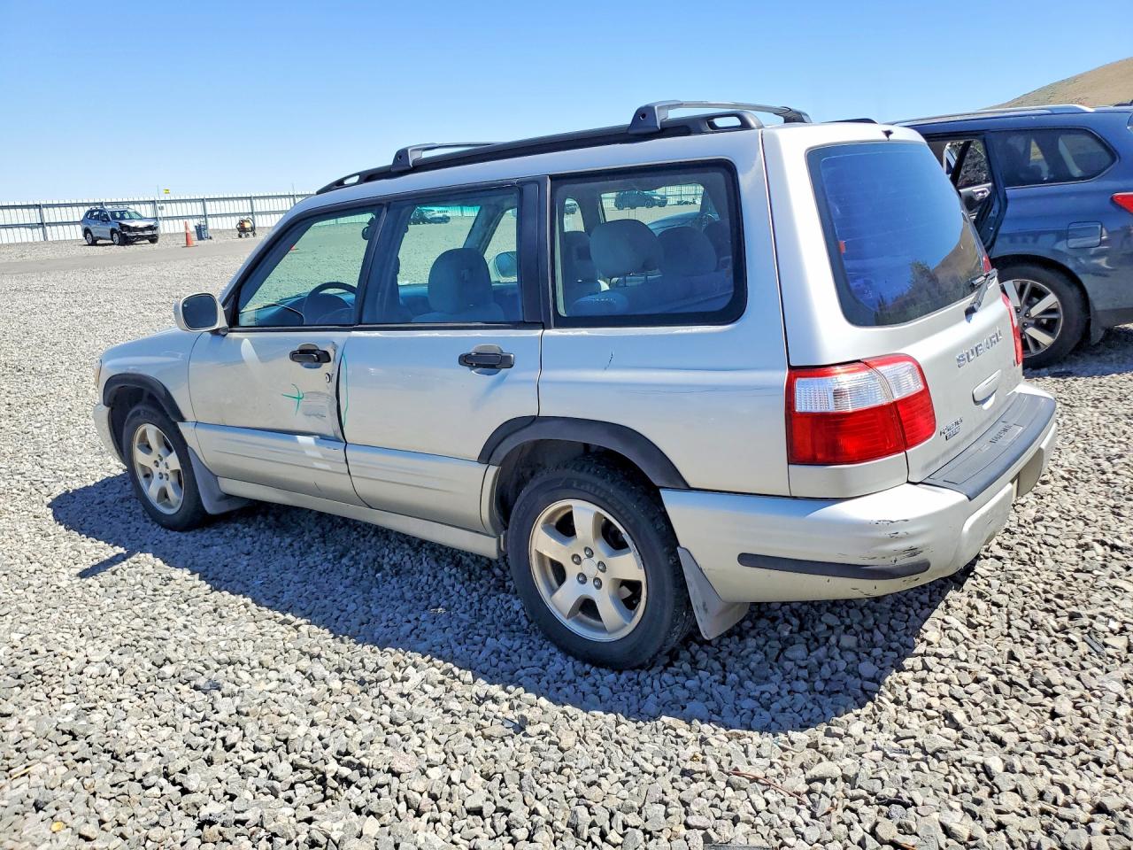 2001 SUBARU FORESTER S photo 4