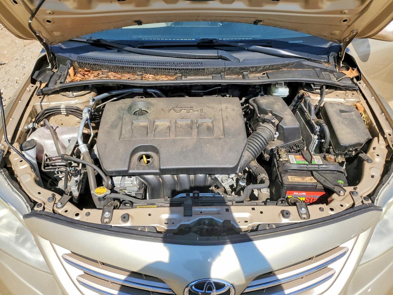 2013 TOYOTA COROLLA LE photo 11