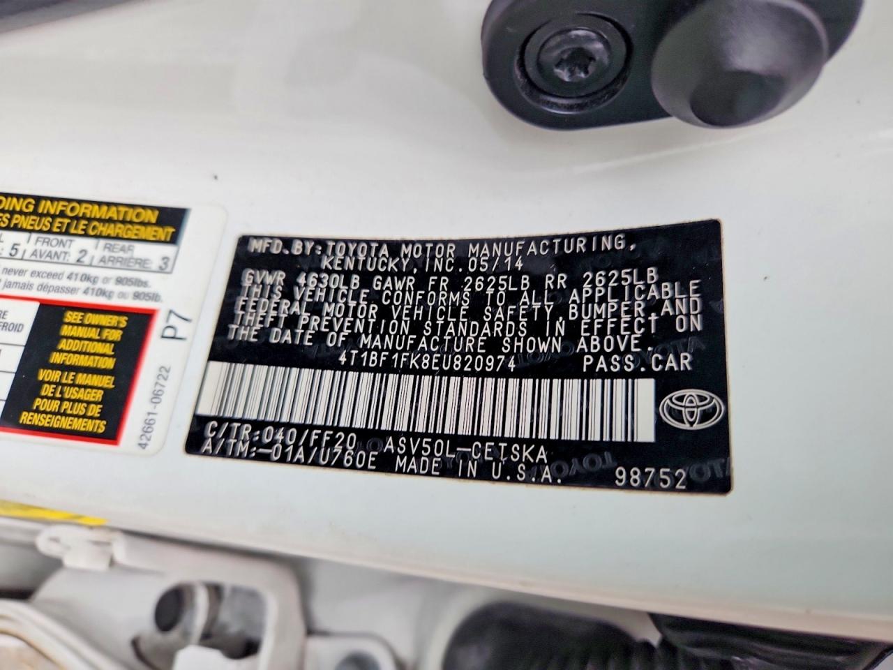 2014 TOYOTA CAMRY SE photo 12