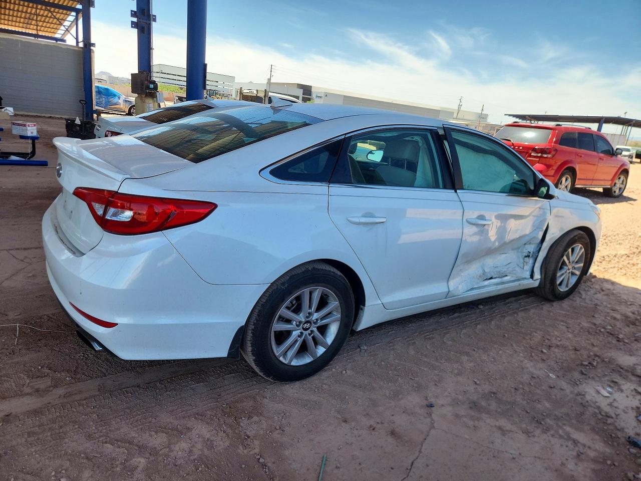 2015 HYUNDAI SONATA SE photo 5