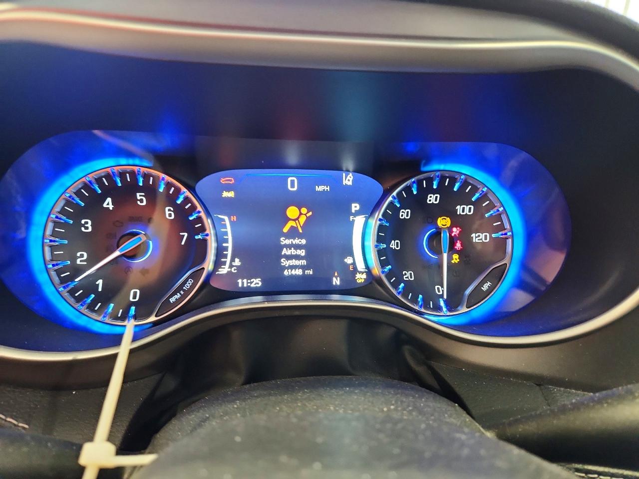2023 CHRYSLER PACIFICA TOURING L photo 25