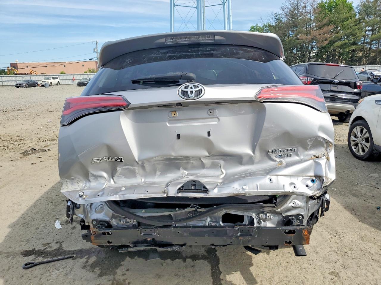 2018 TOYOTA RAV4 LIMITED photo 11