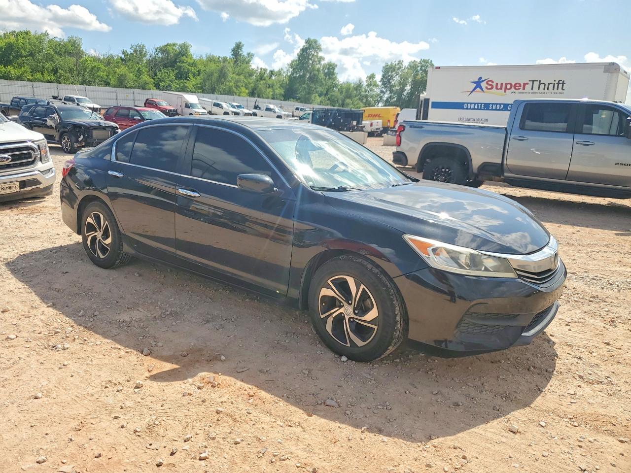 2017 HONDA ACCORD LX photo 10