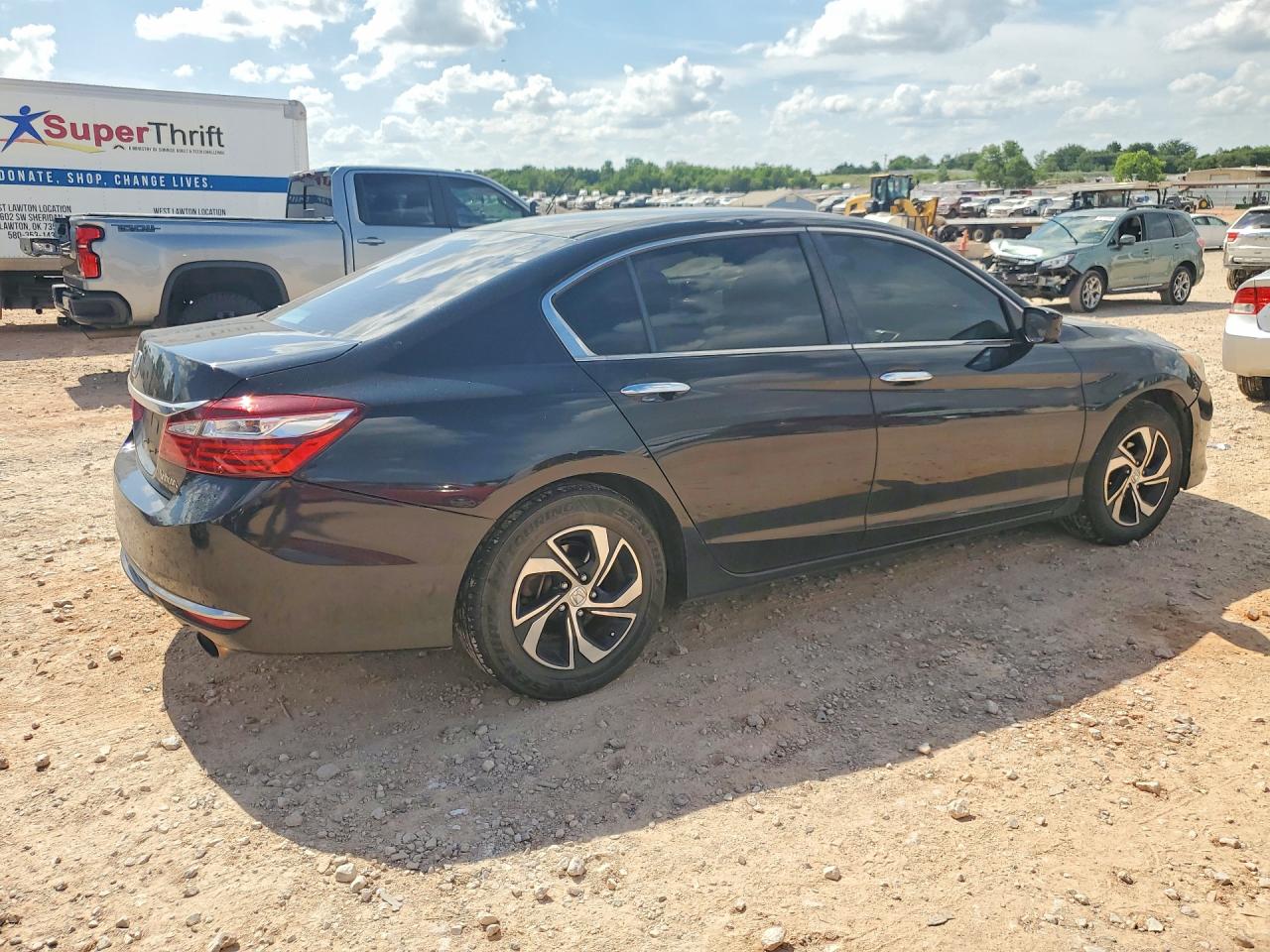 2017 HONDA ACCORD LX photo 7
