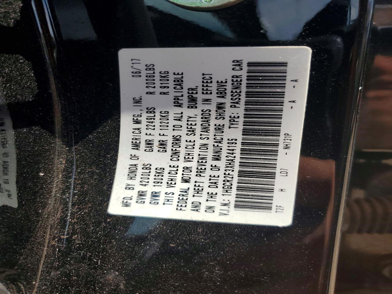 2017 HONDA ACCORD LX photo 34