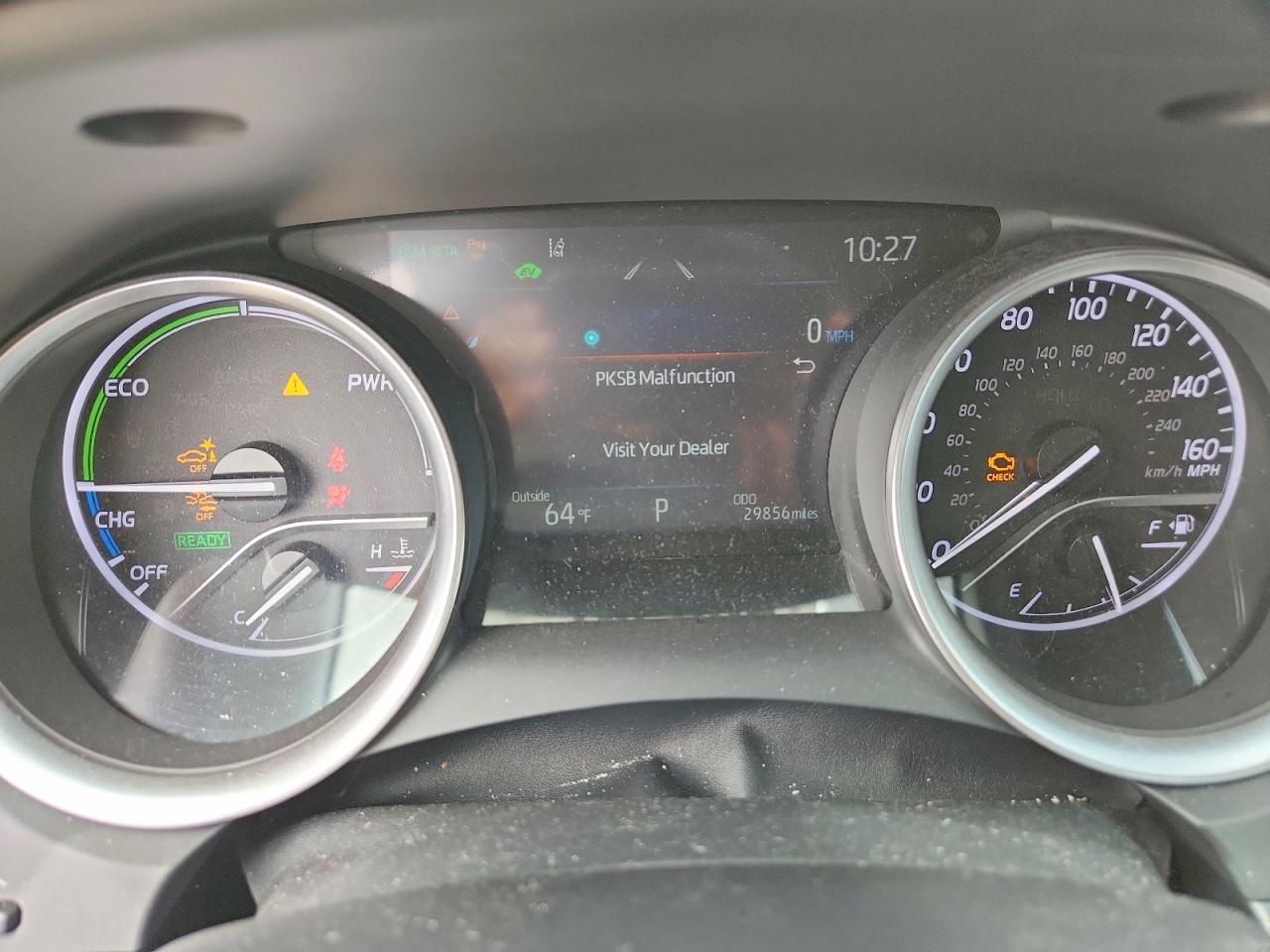 2021 TOYOTA CAMRY XLE photo 17