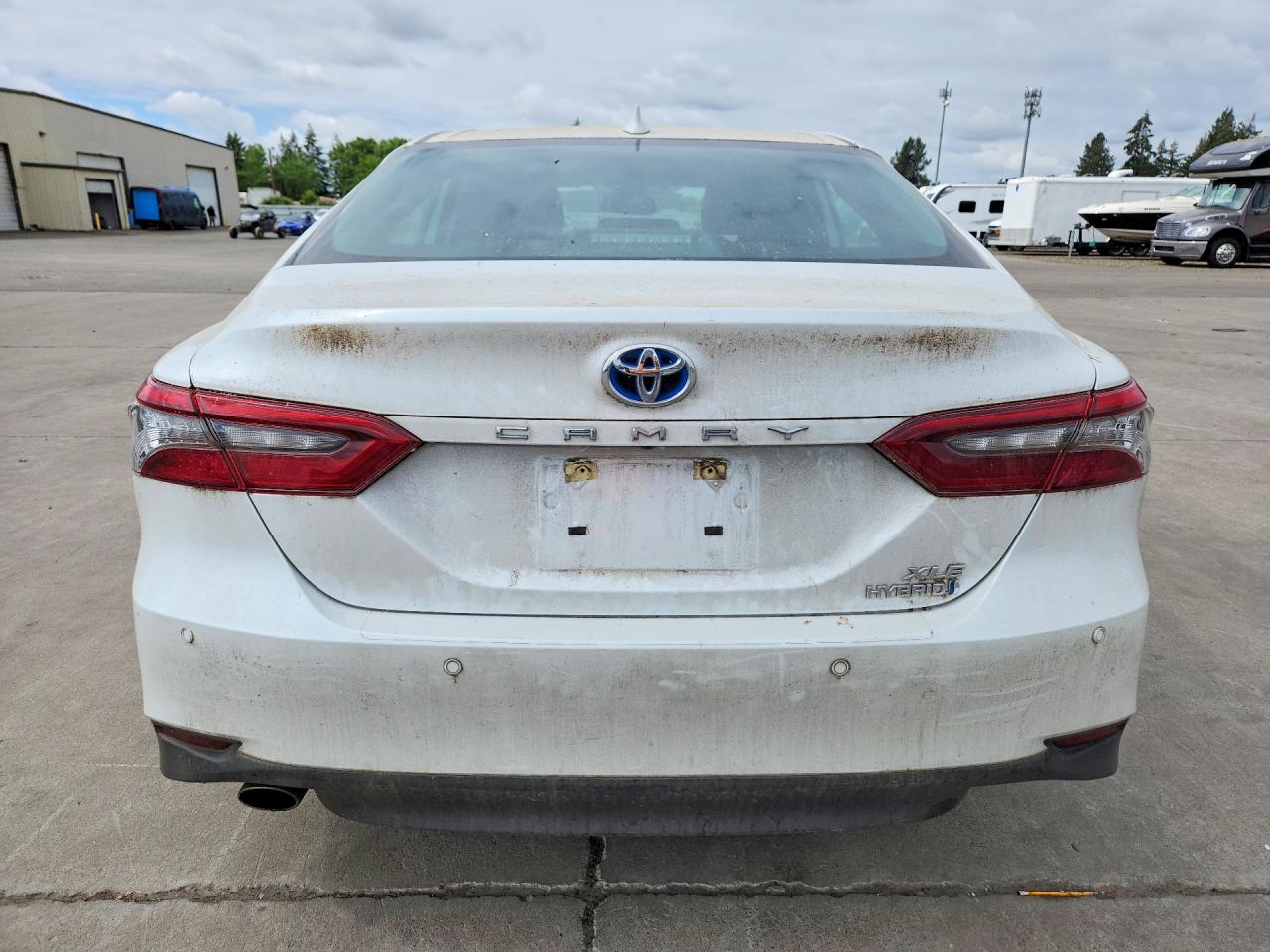 2021 TOYOTA CAMRY XLE photo 11