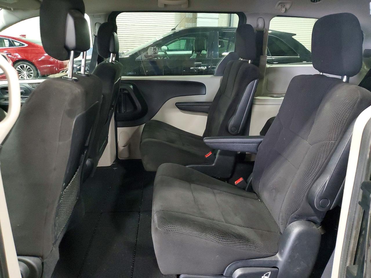2012 DODGE GRAND CARAVAN SE photo 11