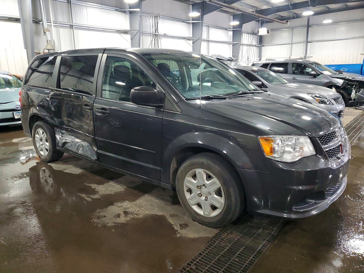 2012 DODGE GRAND CARAVAN SE photo 4