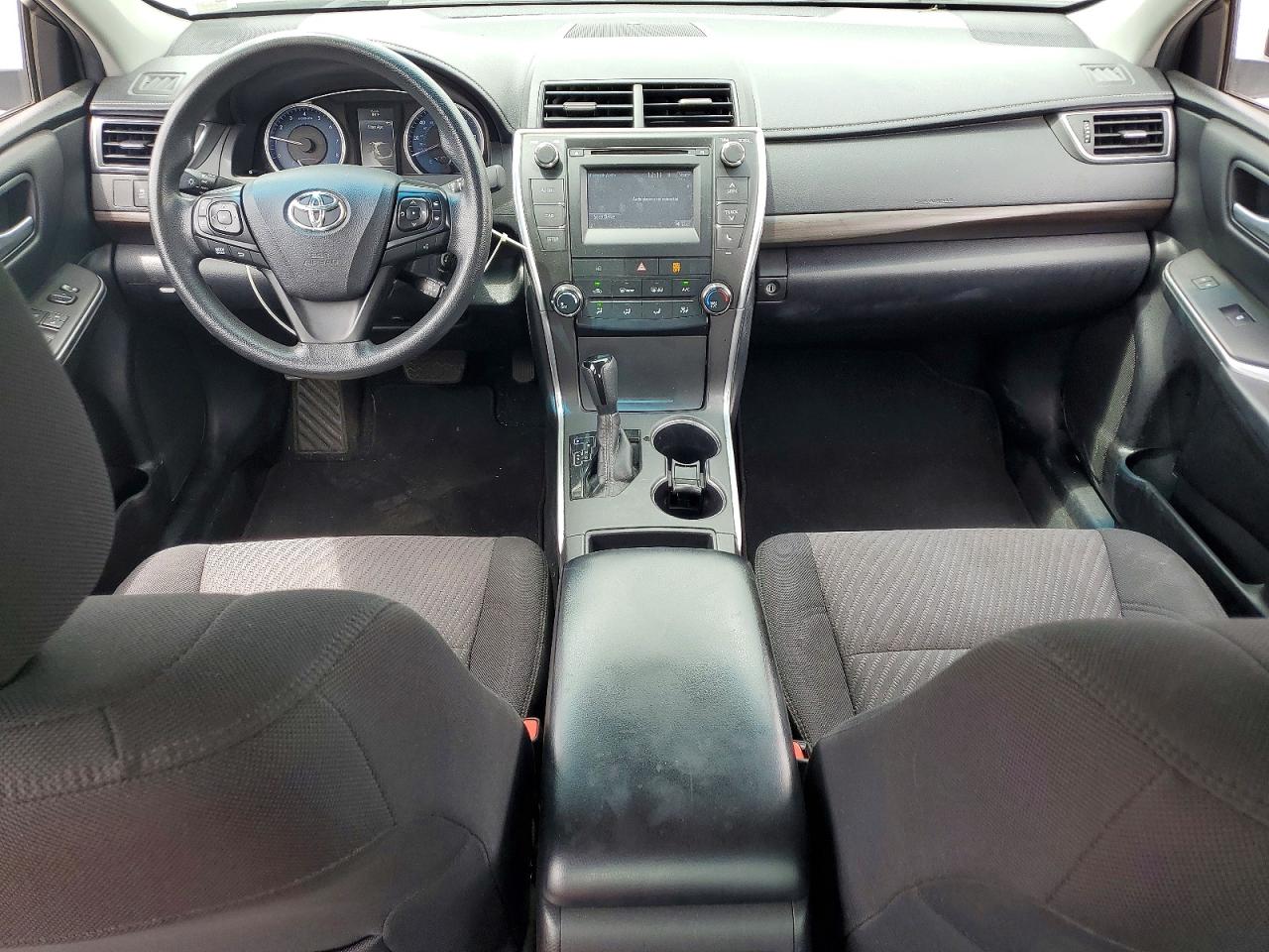 2017 TOYOTA CAMRY LE photo 15