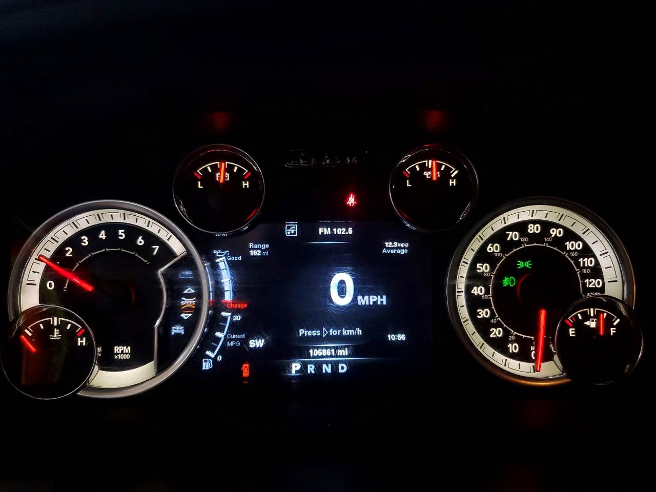 2014 RAM 1500 SLT photo 25