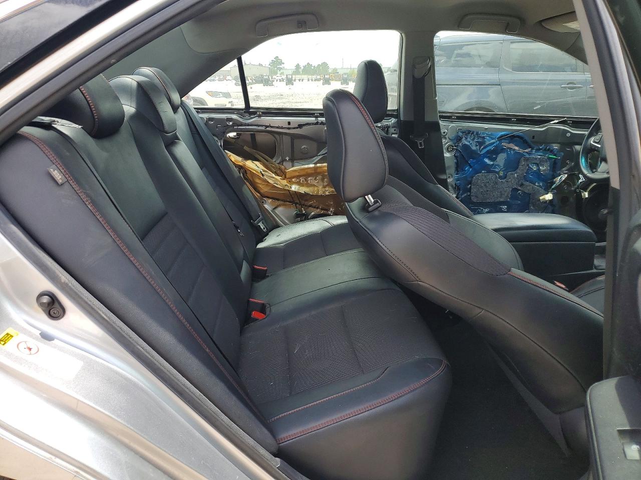 2017 TOYOTA CAMRY SE photo 28