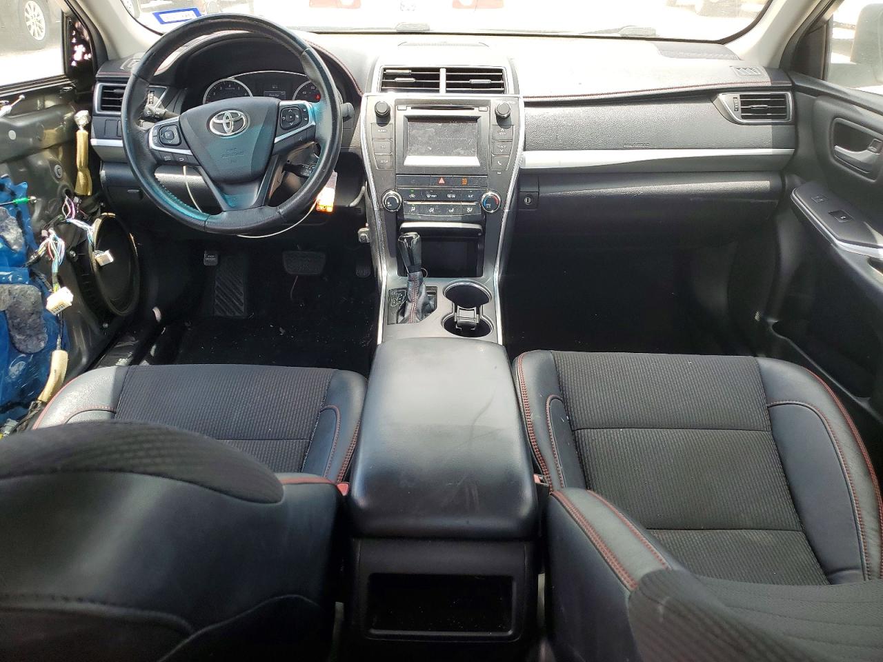 2017 TOYOTA CAMRY SE photo 22