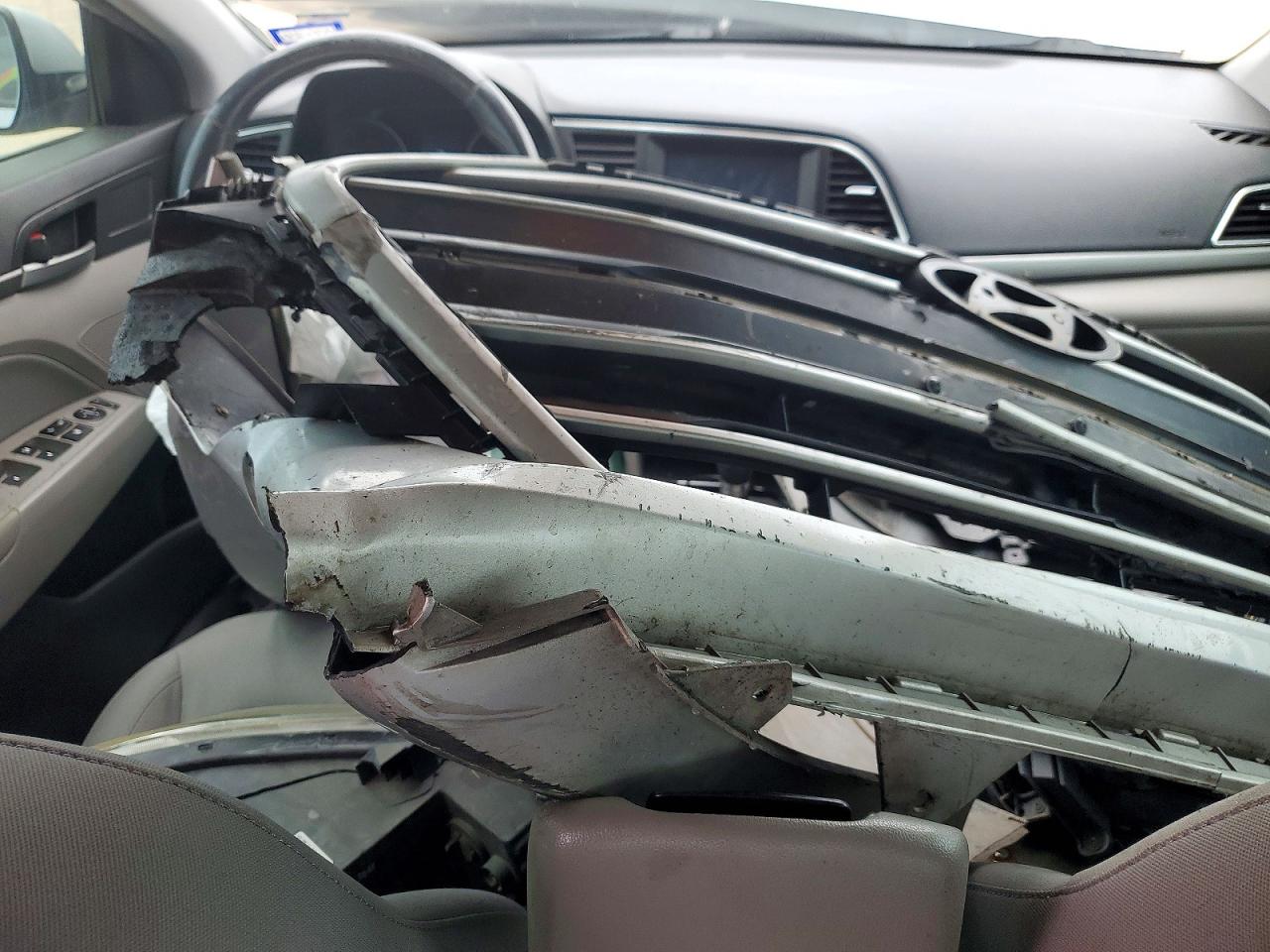 2018 HYUNDAI ELANTRA VALUE EDITION photo 15