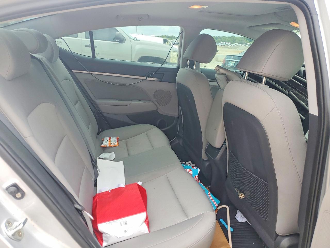 2018 HYUNDAI ELANTRA VALUE EDITION photo 19