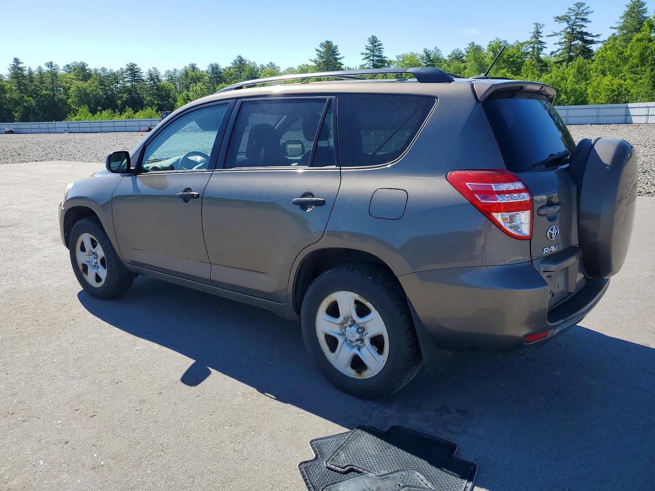 2012 TOYOTA RAV4 BASE photo 3